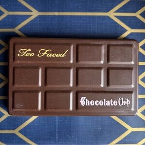 Too Faced Chocolate Chip Brown Palette